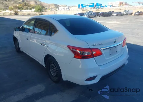 2018 Nissan Sentra S z USA, uszkodzony, nr VIN 3N1AB7AP6JY335499